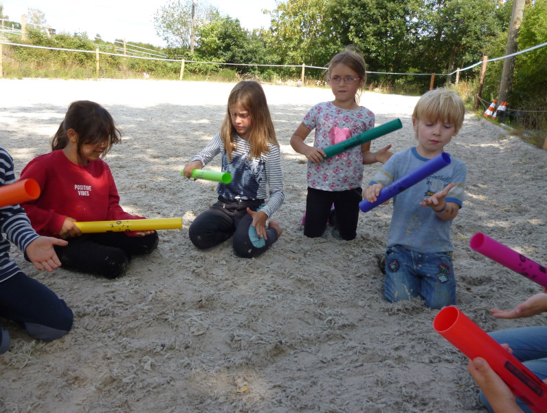 wir entlocken den Boomwhackers Töne